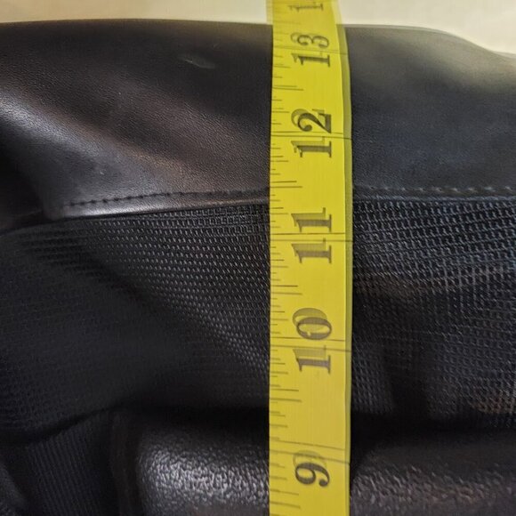 Antigua Brand Duffel Bag - Quality Built Duffel - Perfect for Fitness or Travel - Picture 16 of 16